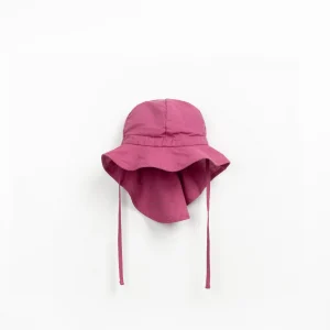 Cappellino con laccetti