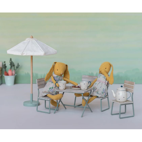 Set da giardino in miniatura – Tavola, sedia e panchina – Maileg - immagine 4