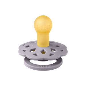 Ciuccio Boheme – Tettarella Ciliegia in Gomma Naturale – Singolo – Fossil Grey – Senza PBA, PVC e Ftalati Bibs