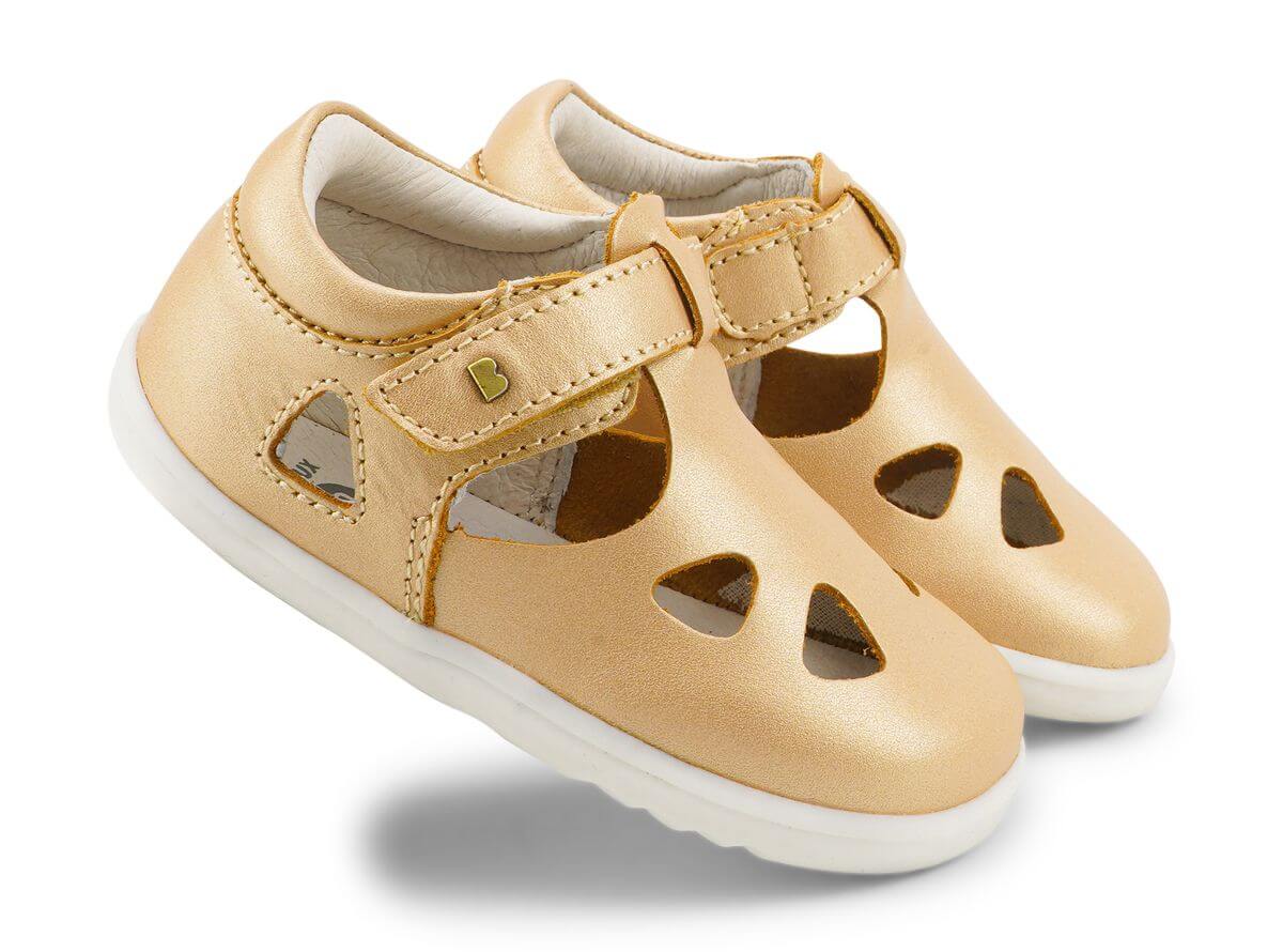 Step Up Zap II Pale Gold – Bobux