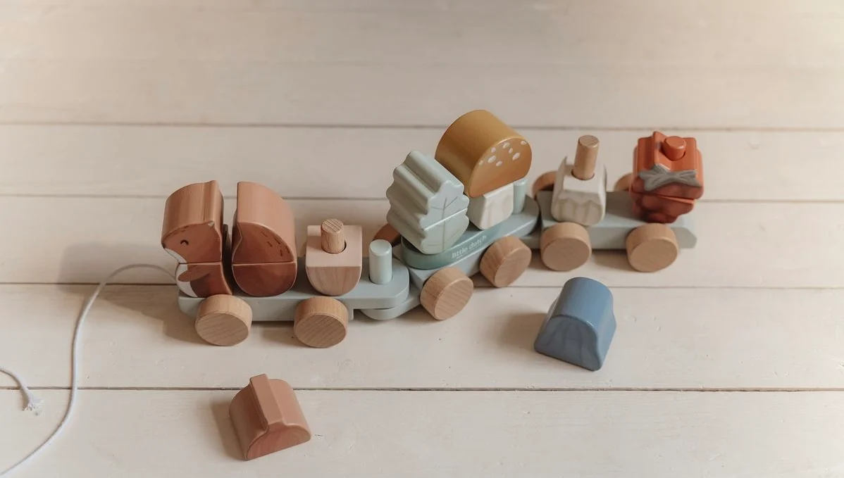 Trenino con costruzioni - immagine 7