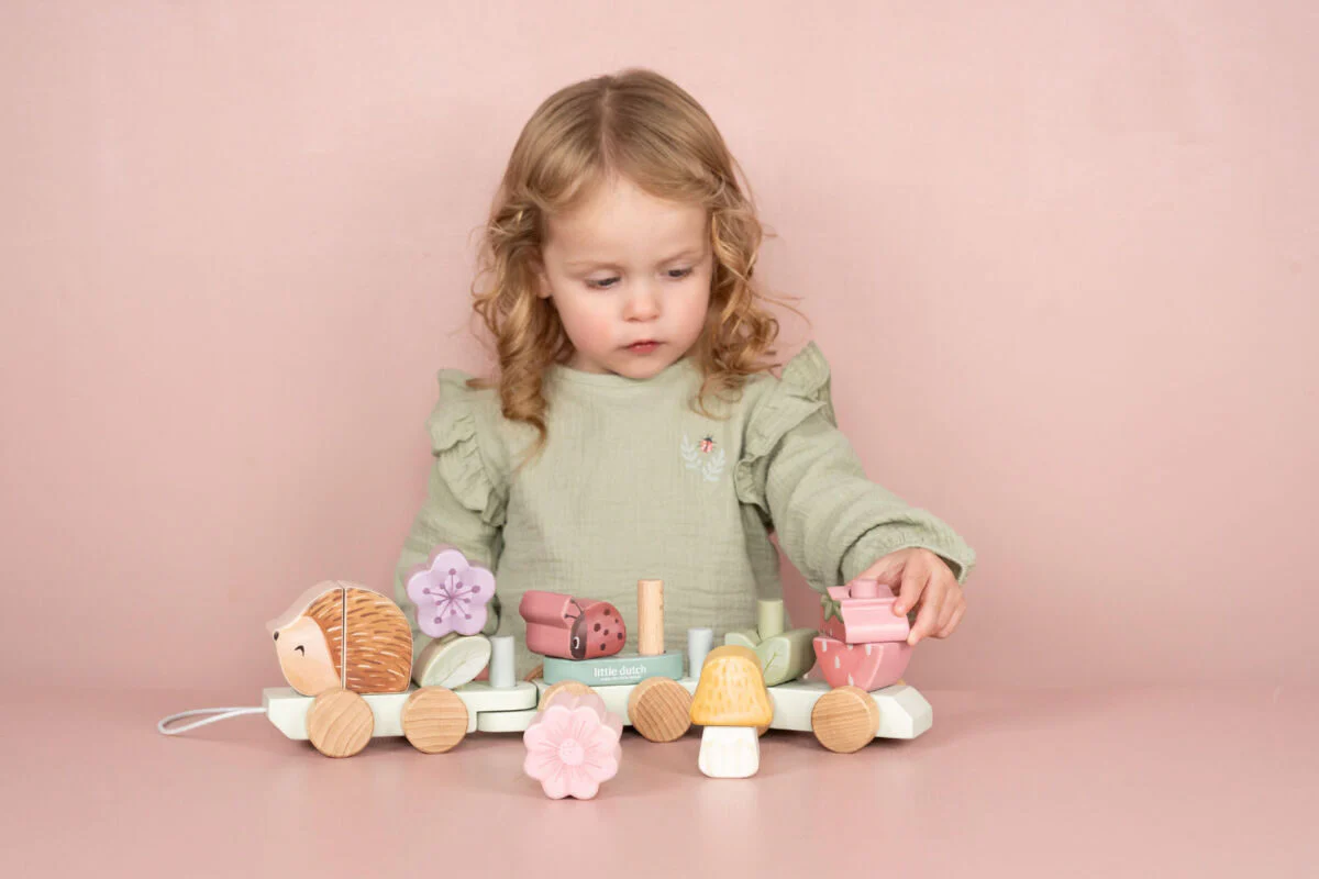 Trenino con costruzioni - immagine 7