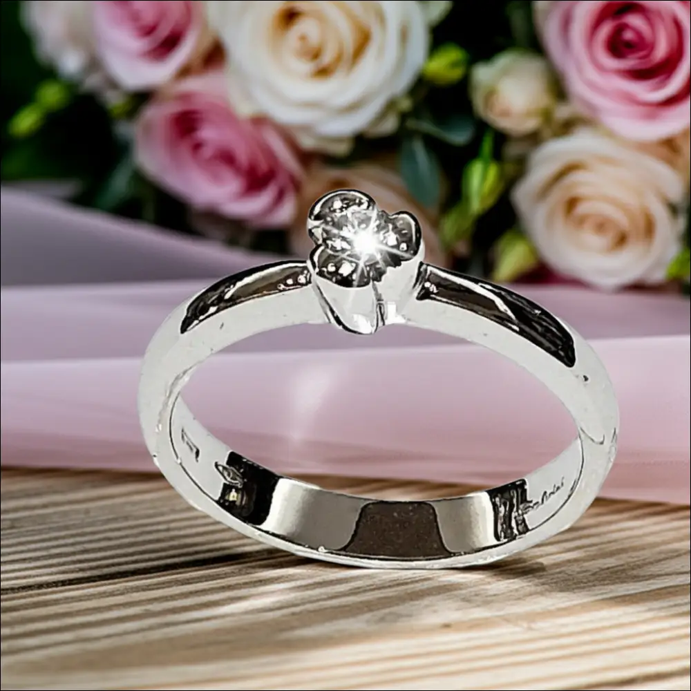 Anello Solitario oro bianco Diamante ct 0,10 Salvini - immagine 3