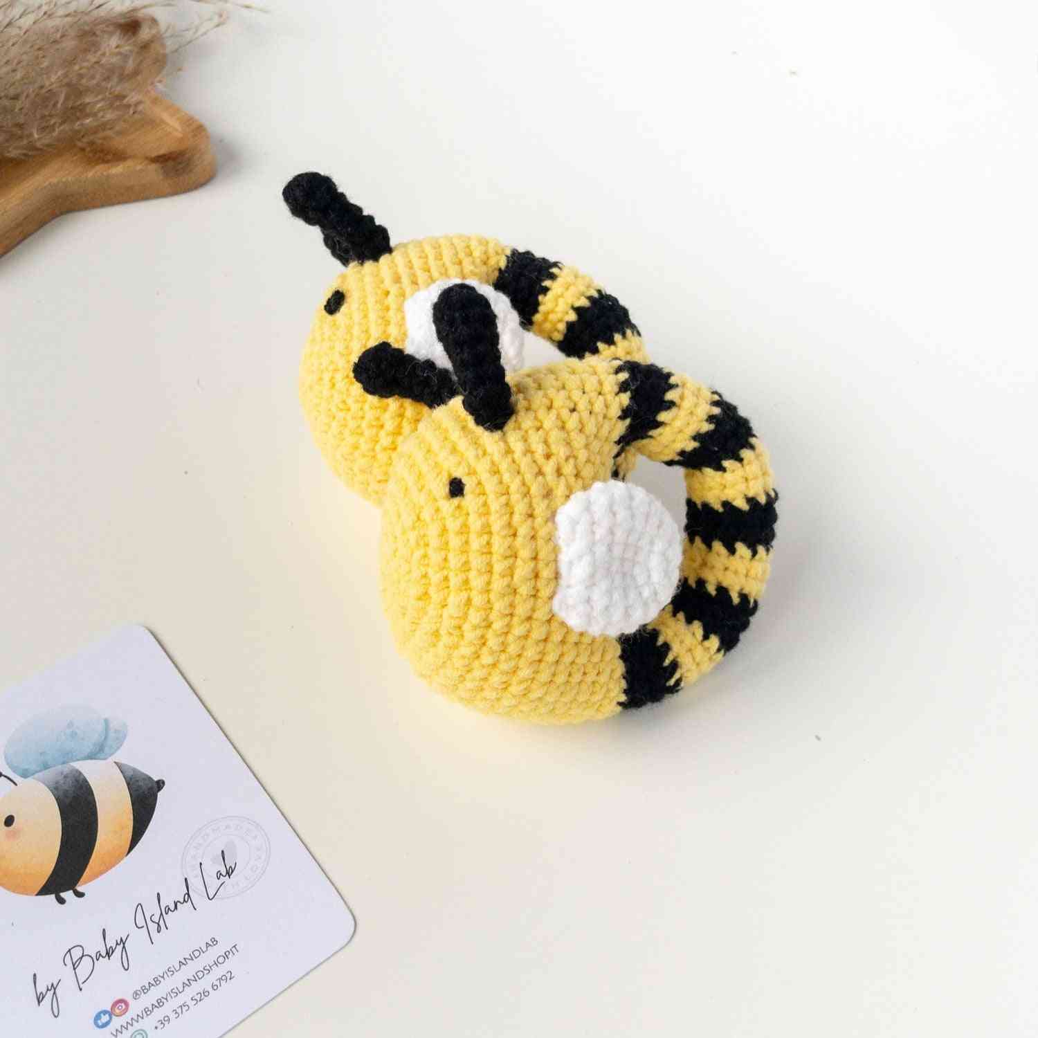 Sonaglio neonato uncinetto Baby Bee
